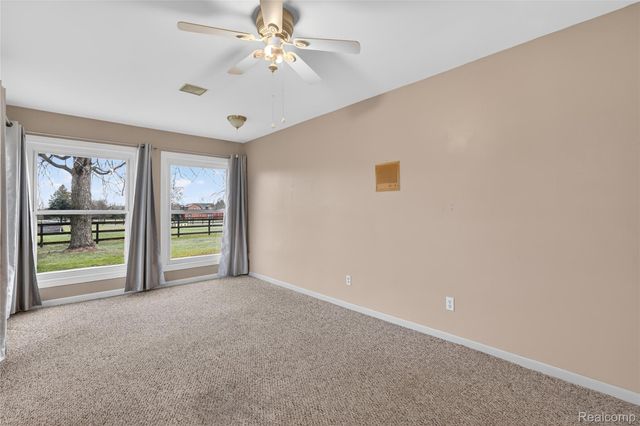 10960 Heather Lane, Hamburg Township, MI 48189