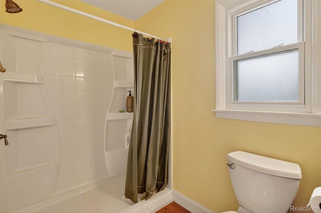 10960 Heather Lane, Hamburg Township, MI 48189