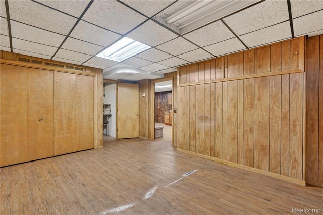 10960 Heather Lane, Hamburg Township, MI 48189