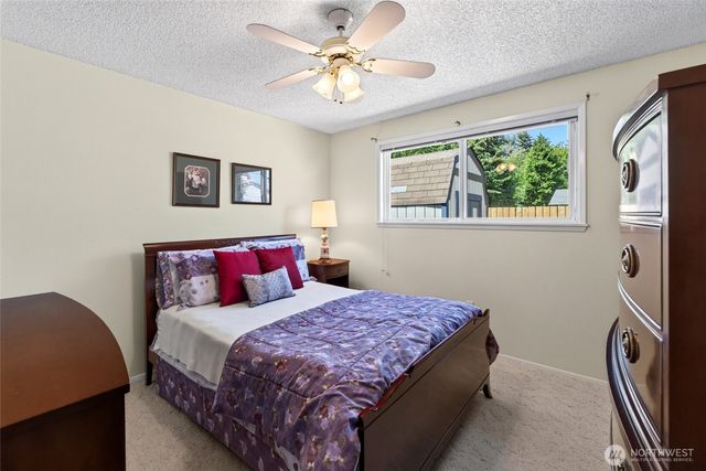 1514 52nd Street NE, Tacoma, WA 98422
