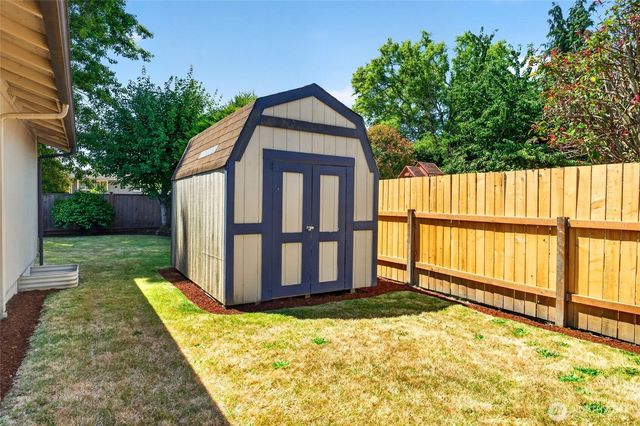 1514 52nd Street NE, Tacoma, WA 98422