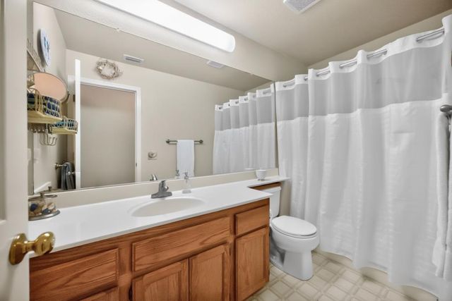 8441 Anthemis Ct, Elk Grove, CA 95624