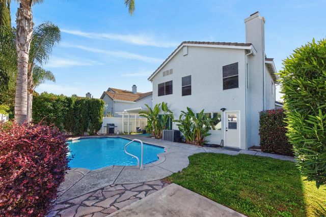 8441 Anthemis Ct, Elk Grove, CA 95624