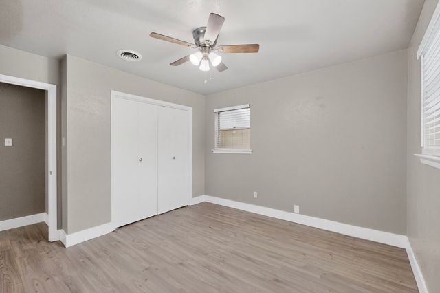341 Arcadia Street, Hurst, TX 76053
