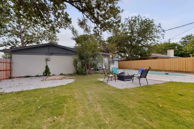 341 Arcadia Street, Hurst, TX 76053