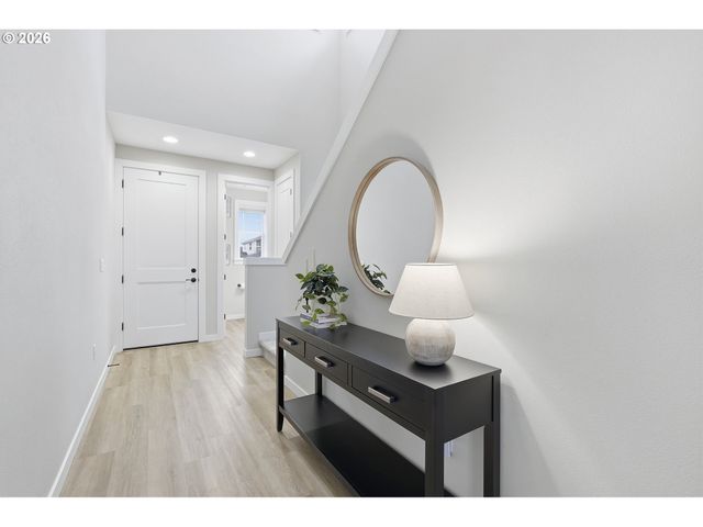 6724 Sw LUPINE Way, Wilsonville, OR 97070