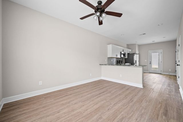 1201 Fort Campbell Blvd 3 B, Clarksville, TN 37042