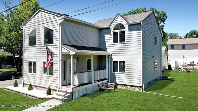 503 Elizabeth Street, Oakhurst, NJ 07755