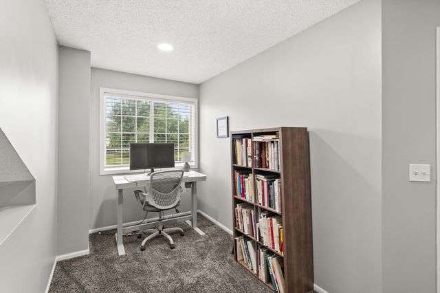 150 S Prairie View Drive 306, West Des Moines, IA 50266