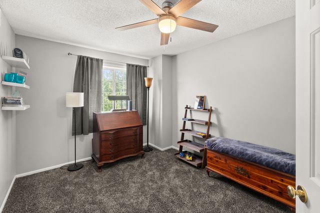 150 S Prairie View Drive 306, West Des Moines, IA 50266