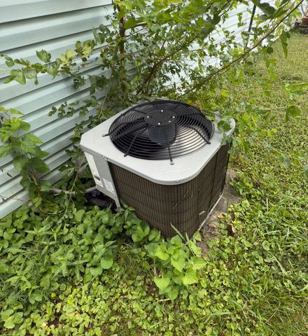 1105 Cumberland St, Decherd, TN 37324