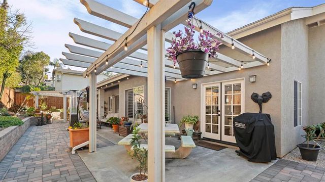 7861 Quince St., La Mesa, CA 91941