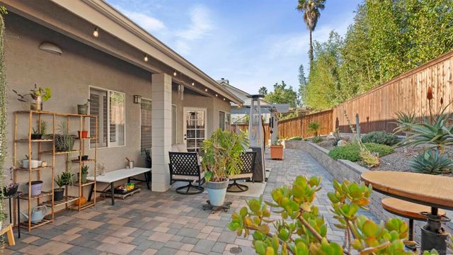 7861 Quince St., La Mesa, CA 91941