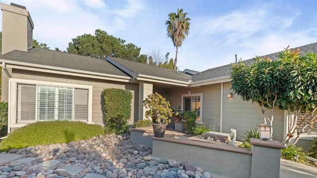 7861 Quince St., La Mesa, CA 91941