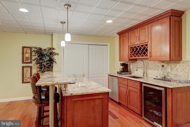 6 SOUSA COURT, East Windsor, NJ 08520
