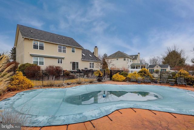 6 SOUSA COURT, East Windsor, NJ 08520