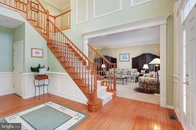 6 SOUSA COURT, East Windsor, NJ 08520