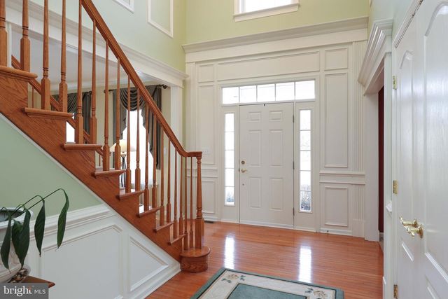 6 SOUSA COURT, East Windsor, NJ 08520