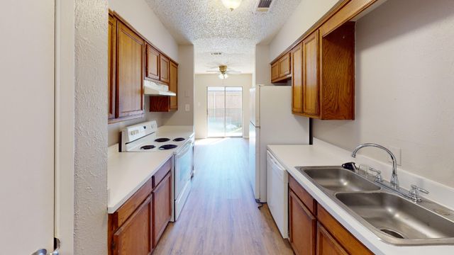 722 Prairie Creek Drive, Princeton, TX 75407