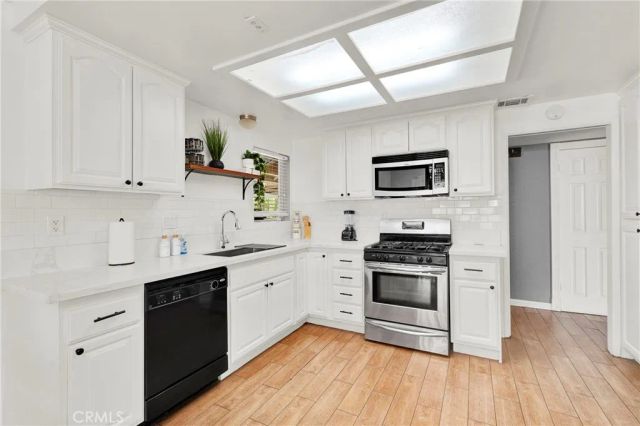 5954 Newcomb, San Bernardino, CA 92404