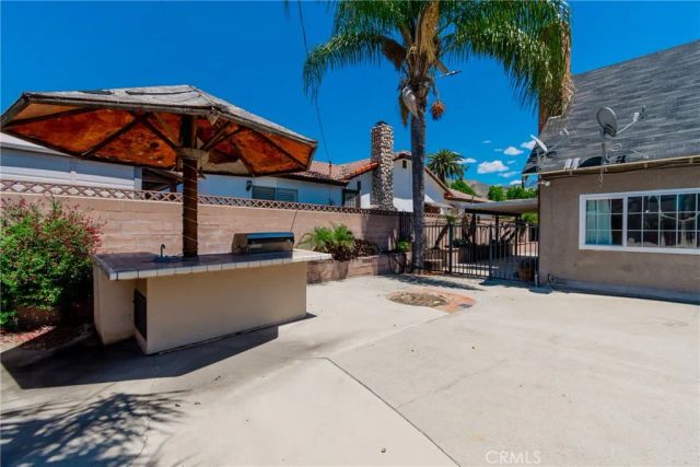 5954 Newcomb, San Bernardino, CA 92404