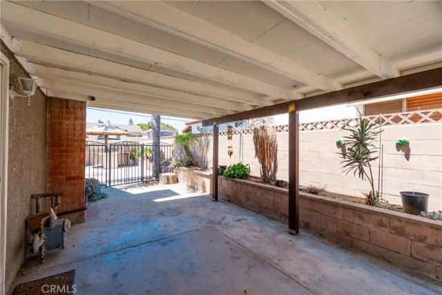 5954 Newcomb, San Bernardino, CA 92404