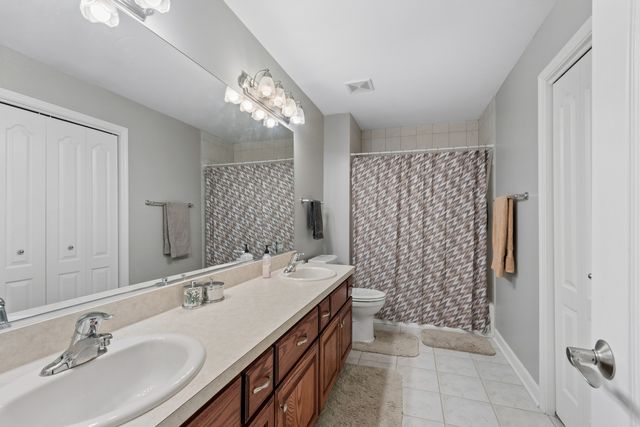 13152 S Vicarage Drive, Plainfield, IL 60585