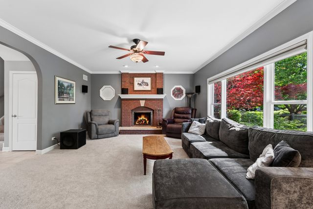 13152 S Vicarage Drive, Plainfield, IL 60585