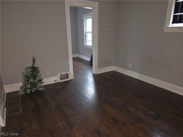 2931 E 121st Street, Cleveland, OH 44120