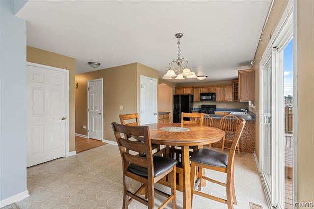 8739 Raulli Drive, Cicero, NY 13039