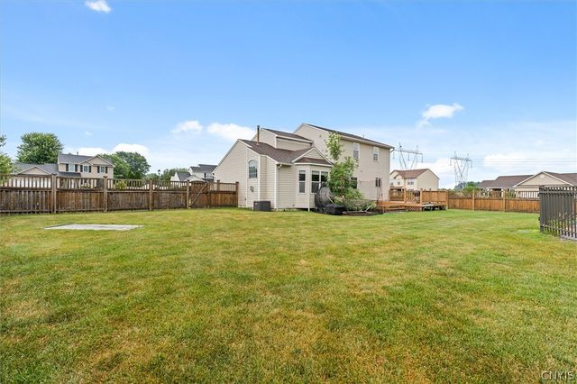 8739 Raulli Drive, Cicero, NY 13039