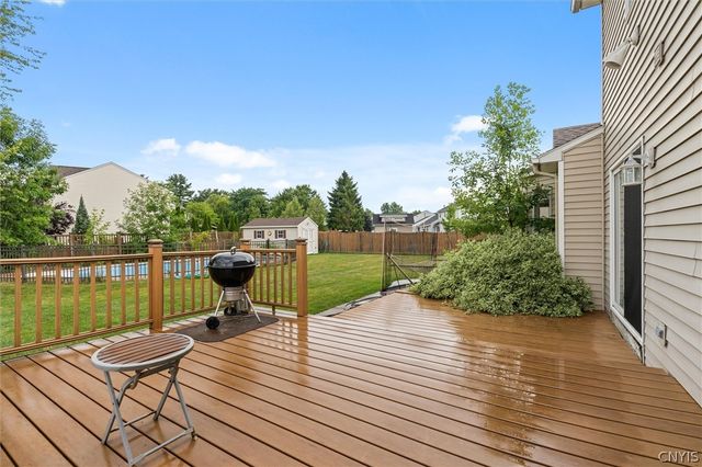 8739 Raulli Drive, Cicero, NY 13039
