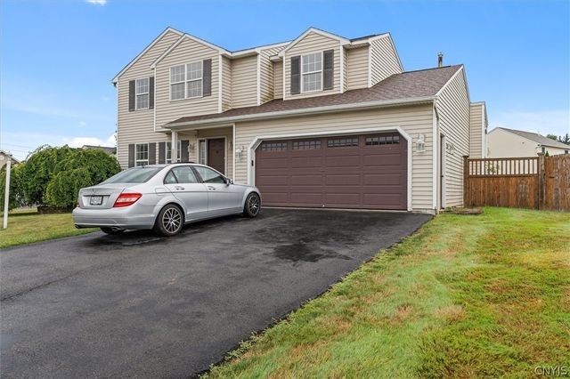 8739 Raulli Drive, Cicero, NY 13039