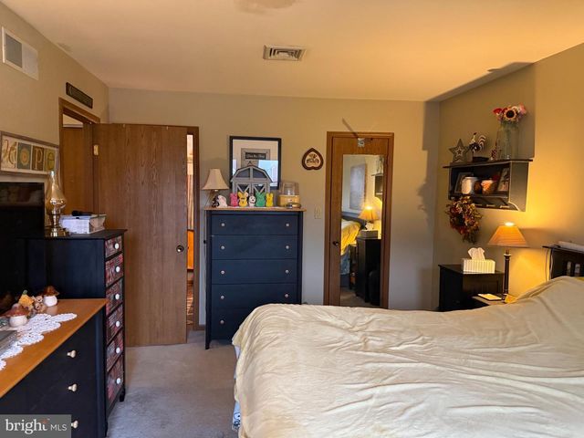 831 CHARLOTTE WAY, Enola, PA 17025
