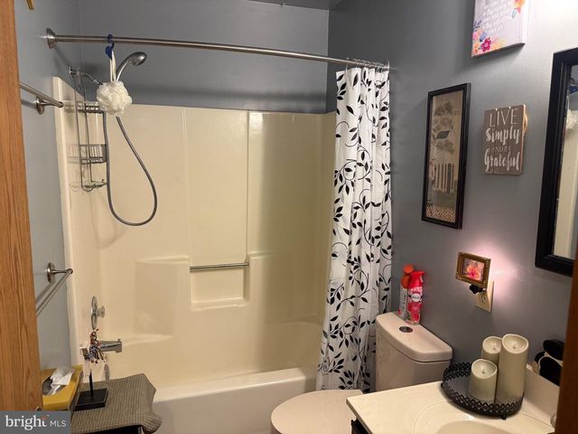 831 CHARLOTTE WAY, Enola, PA 17025