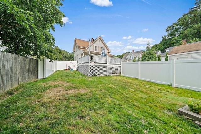 50 Standish Avenue, Plymouth, MA 02360