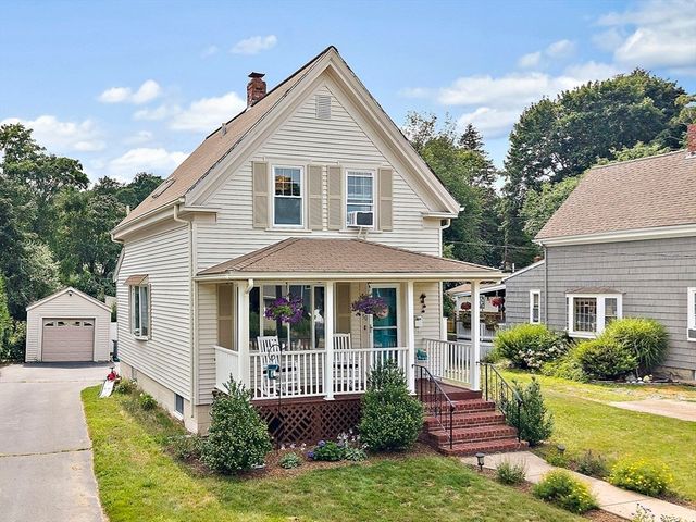 50 Standish Avenue, Plymouth, MA 02360