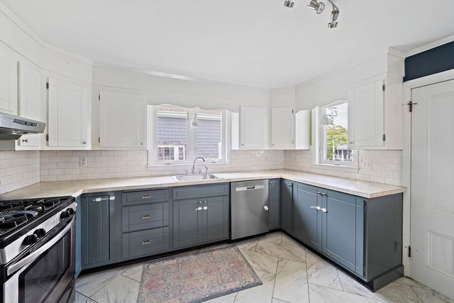 50 Standish Avenue, Plymouth, MA 02360