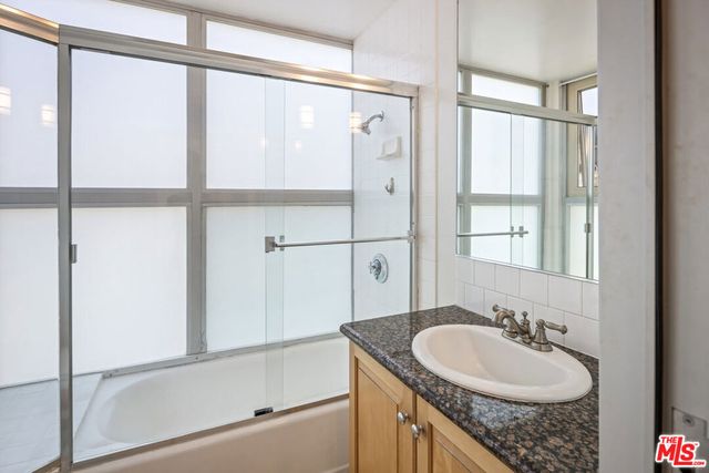 823 N Martel Avenue 2, Los Angeles, CA 90046