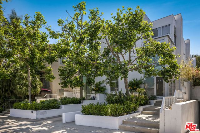 823 N Martel Avenue 2, Los Angeles, CA 90046
