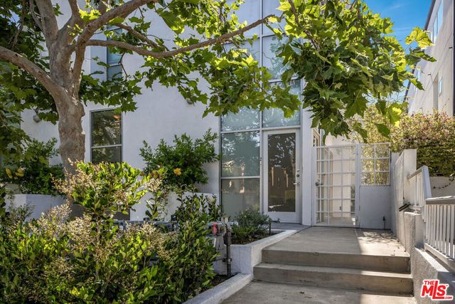823 N Martel Avenue 2, Los Angeles, CA 90046