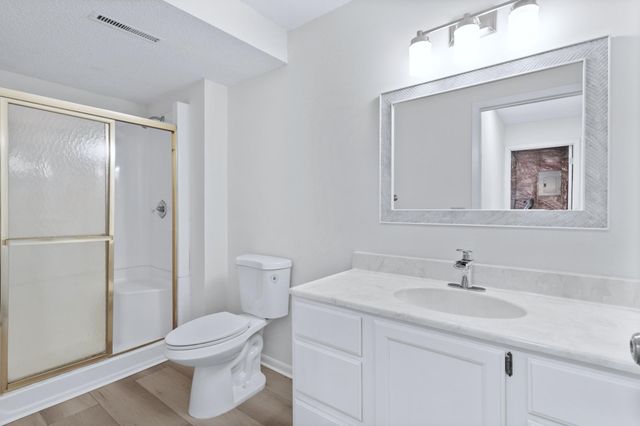 7890 Grinnell Court E, Lakeville, MN 55044