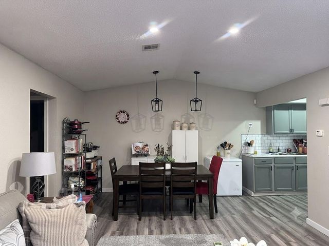 109 Kendra Drive, Midwest City, OK 73110