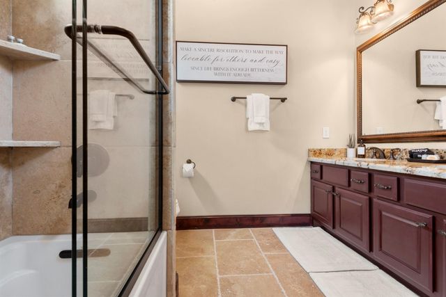 106 La Vie Drive, Montgomery, TX 77316
