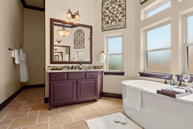 106 La Vie Drive, Montgomery, TX 77316