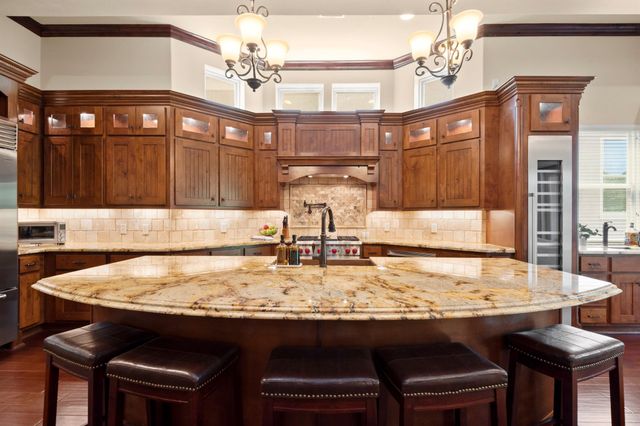 106 La Vie Drive, Montgomery, TX 77316