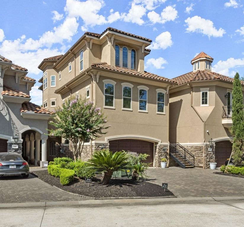 106 La Vie Drive, Montgomery, TX 77316