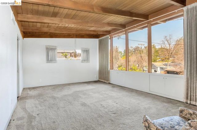 558 Lakewood Cir, Walnut Creek, CA 94598