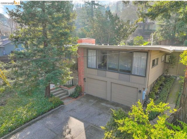 558 Lakewood Cir, Walnut Creek, CA 94598
