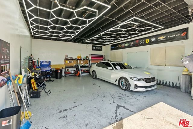 4141 E Olympic Boulevard, Los Angeles, CA 90023